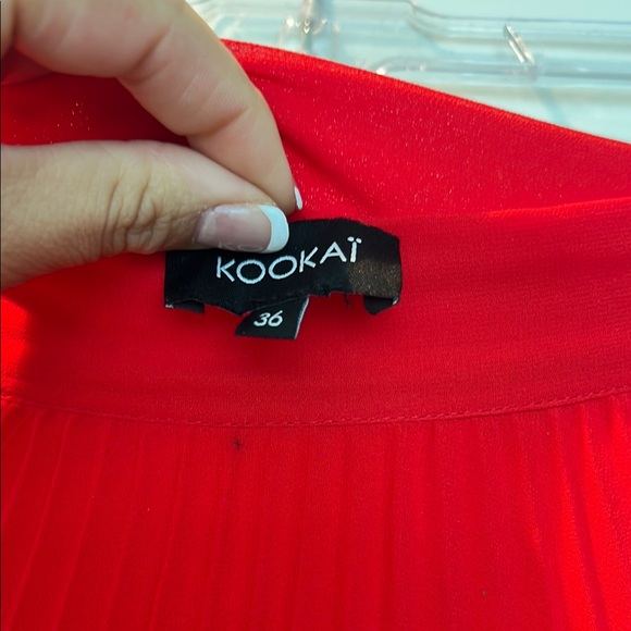 Kookai Elegant Red Pleated Skirt - Picture 2 of 4
